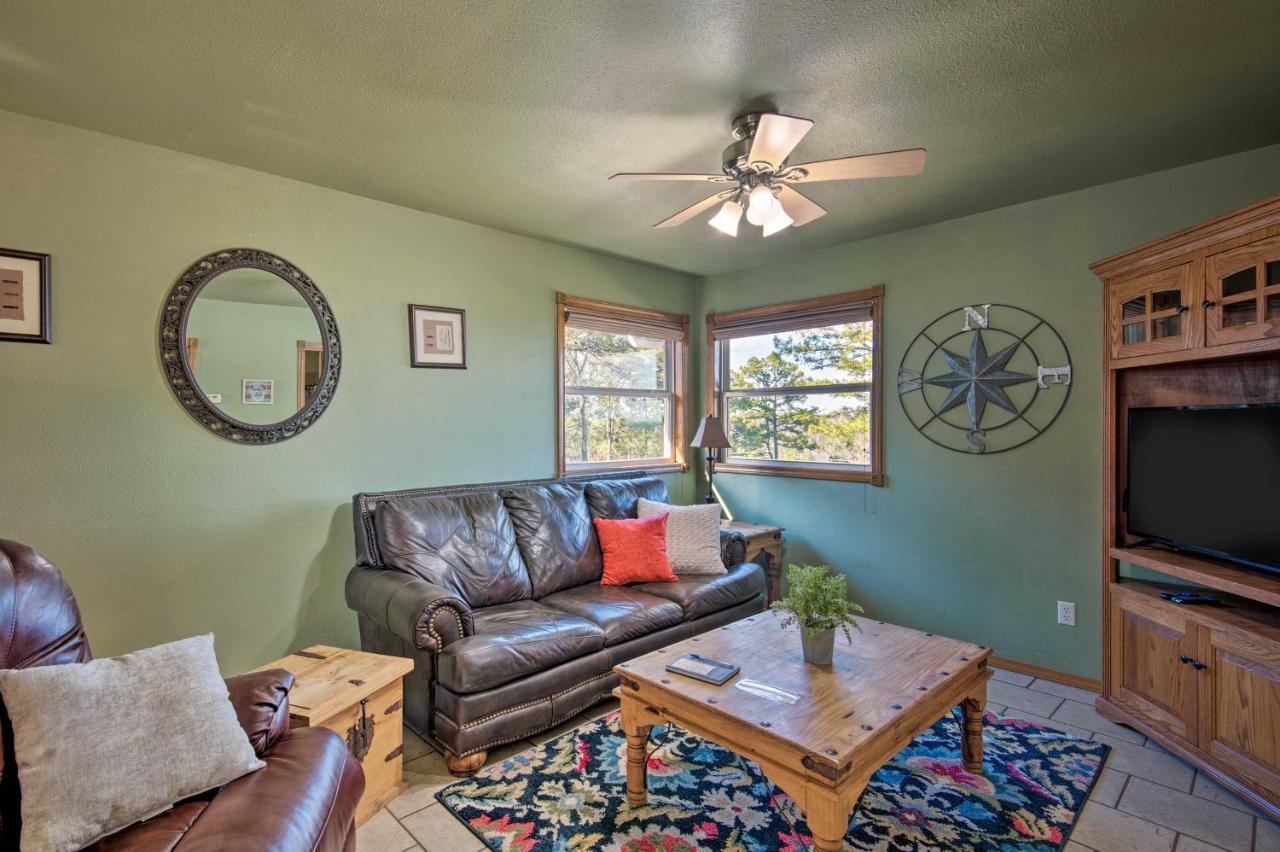 Broken Bow Cottage With Deck, Hot Tub And Fire Pit! Exteriér fotografie