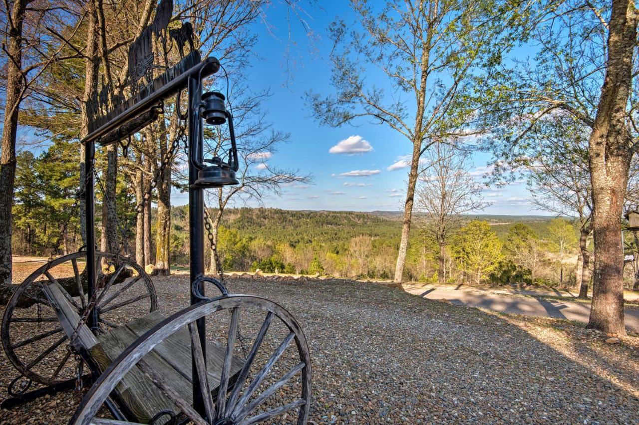 Broken Bow Cottage With Deck, Hot Tub And Fire Pit! Exteriér fotografie